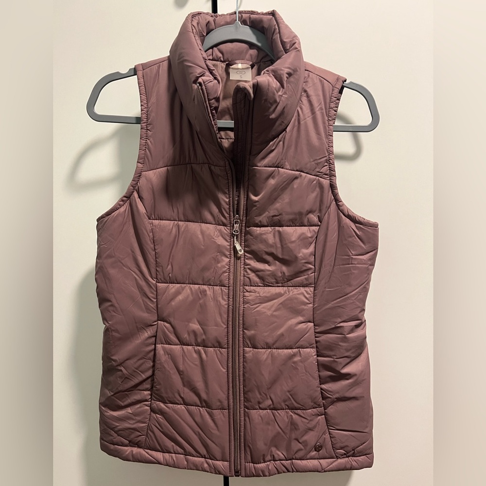 Mauve Calia by Carrie Underwood vest
